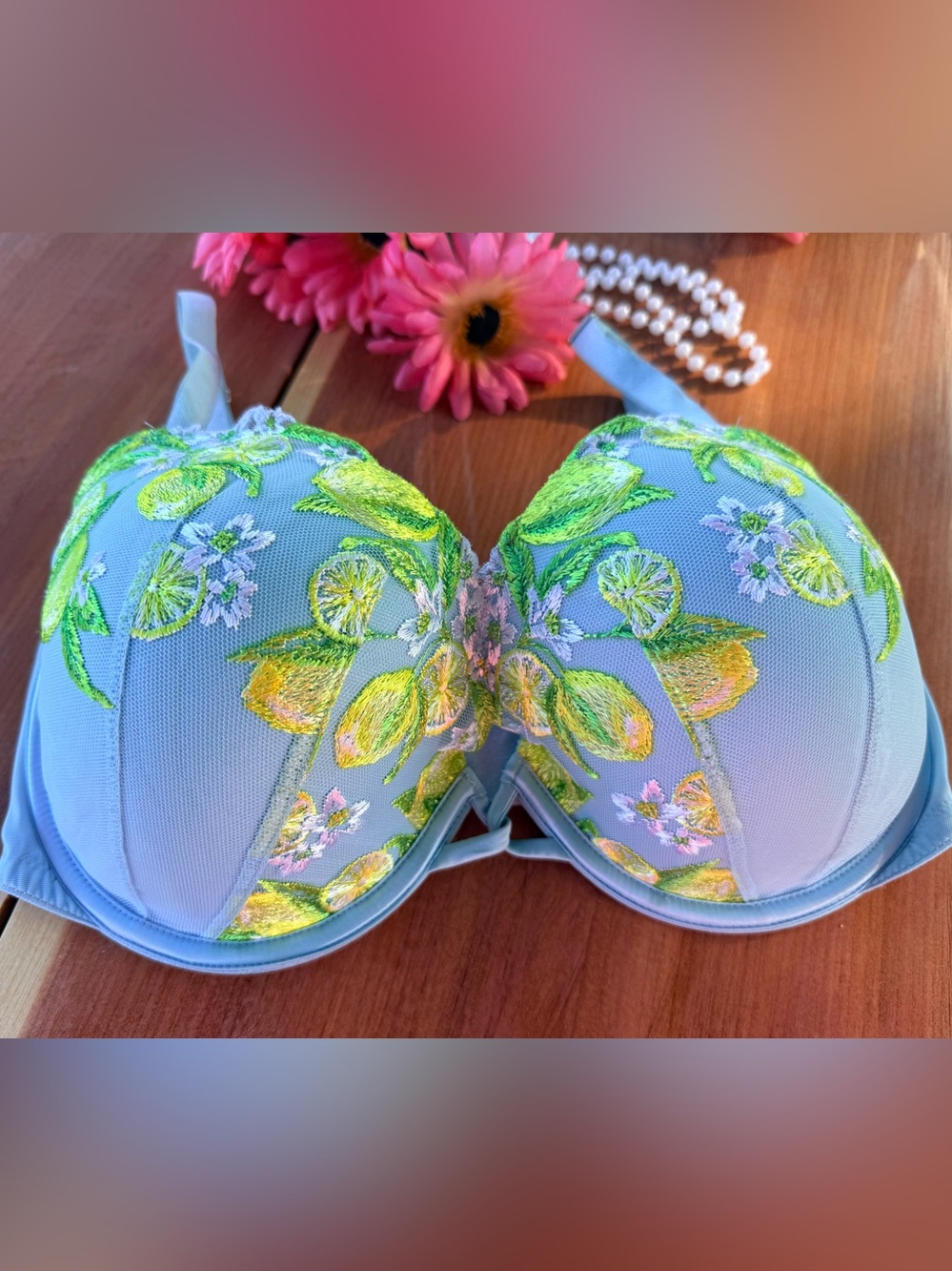 Victoria's Secret Dream Angels Embroidered Floral Citrus Lace Bra 34DDD